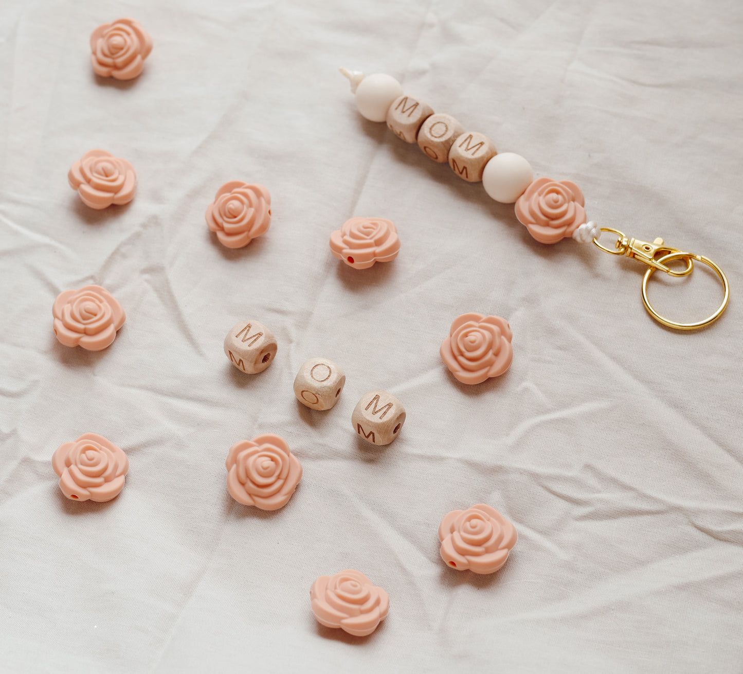 porte-clée mom, bille en silicones et bois