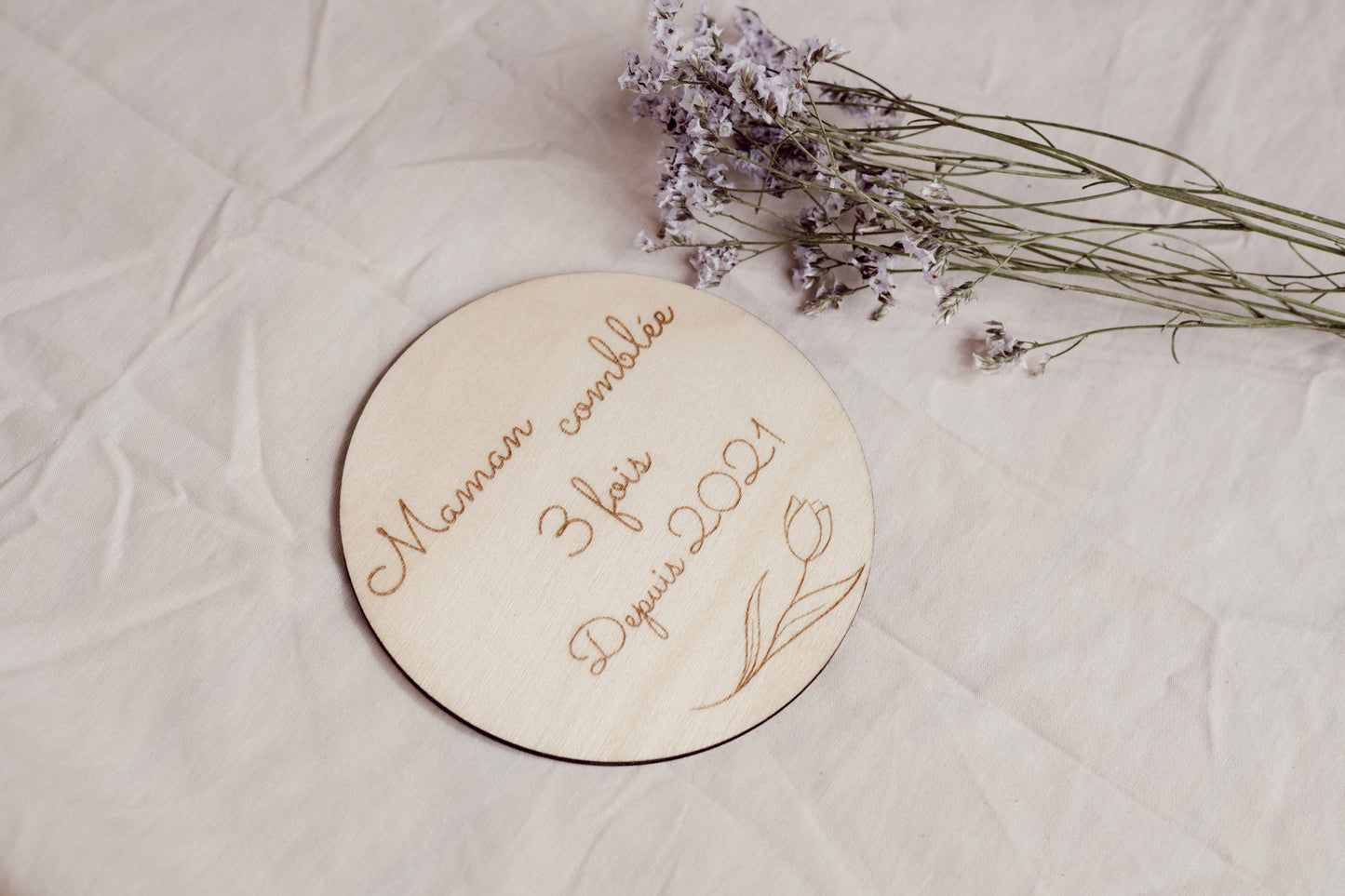 maman comblée pastille de bois personnalisé