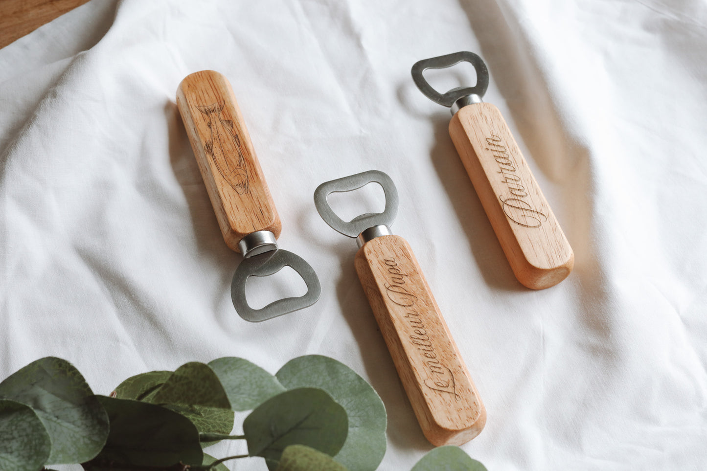 Ouvre bouteille bois personnalisé gravé cadeau papa parrain pêche homme d'honneur souvenir unique
