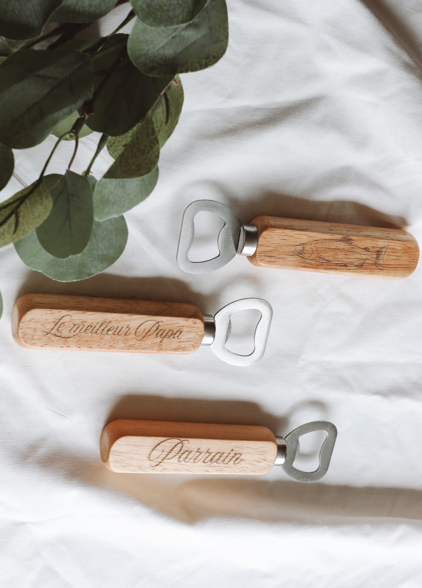 Ouvre bouteille bois personnalisé gravé cadeau papa parrain pêche homme d'honneur souvenir unique