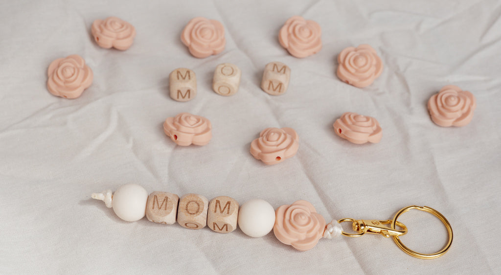 porte-clée mom, bille en silicones et bois