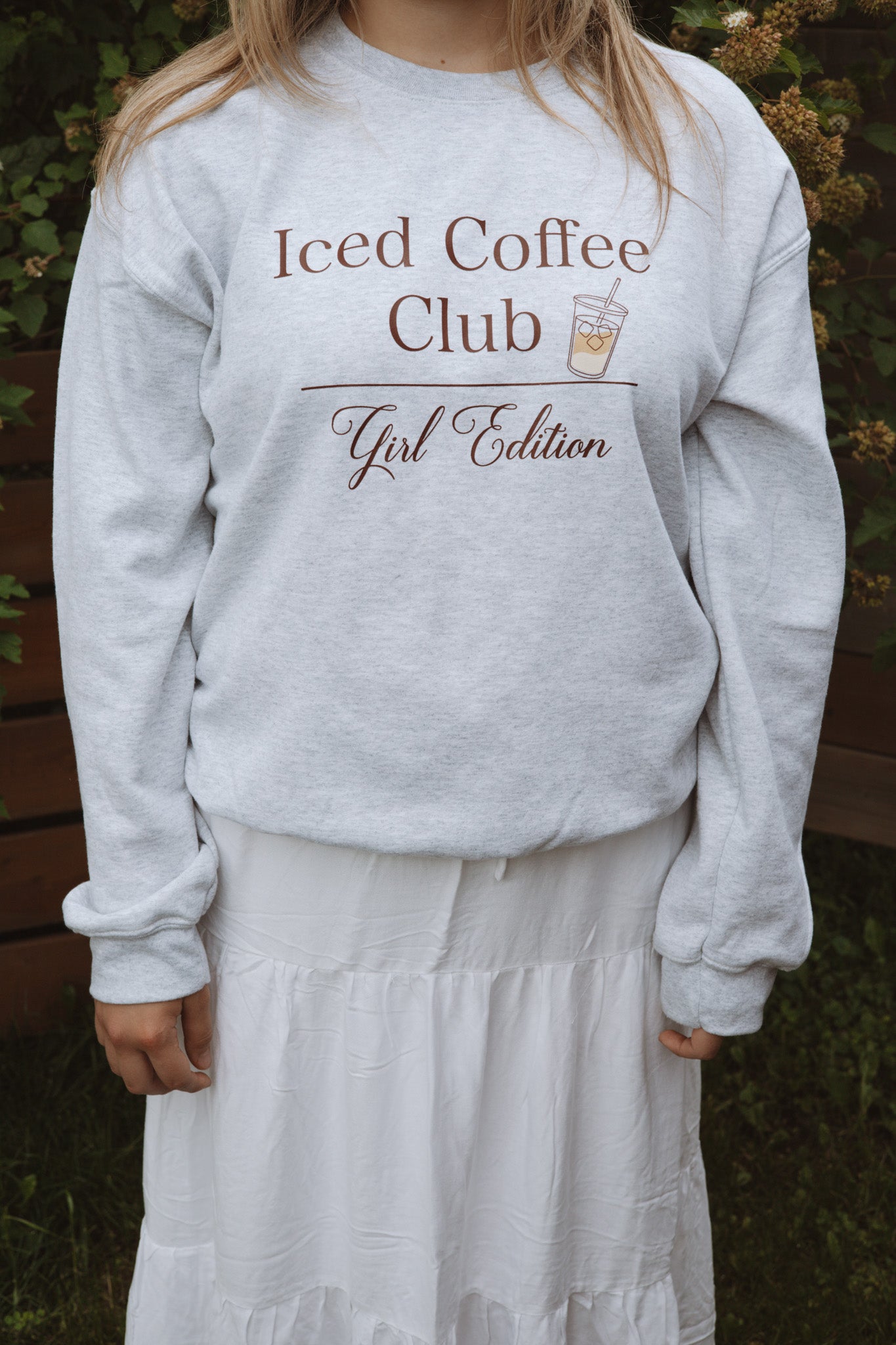 Crewneck Iced Coffee Club Girl edition , Maman édition