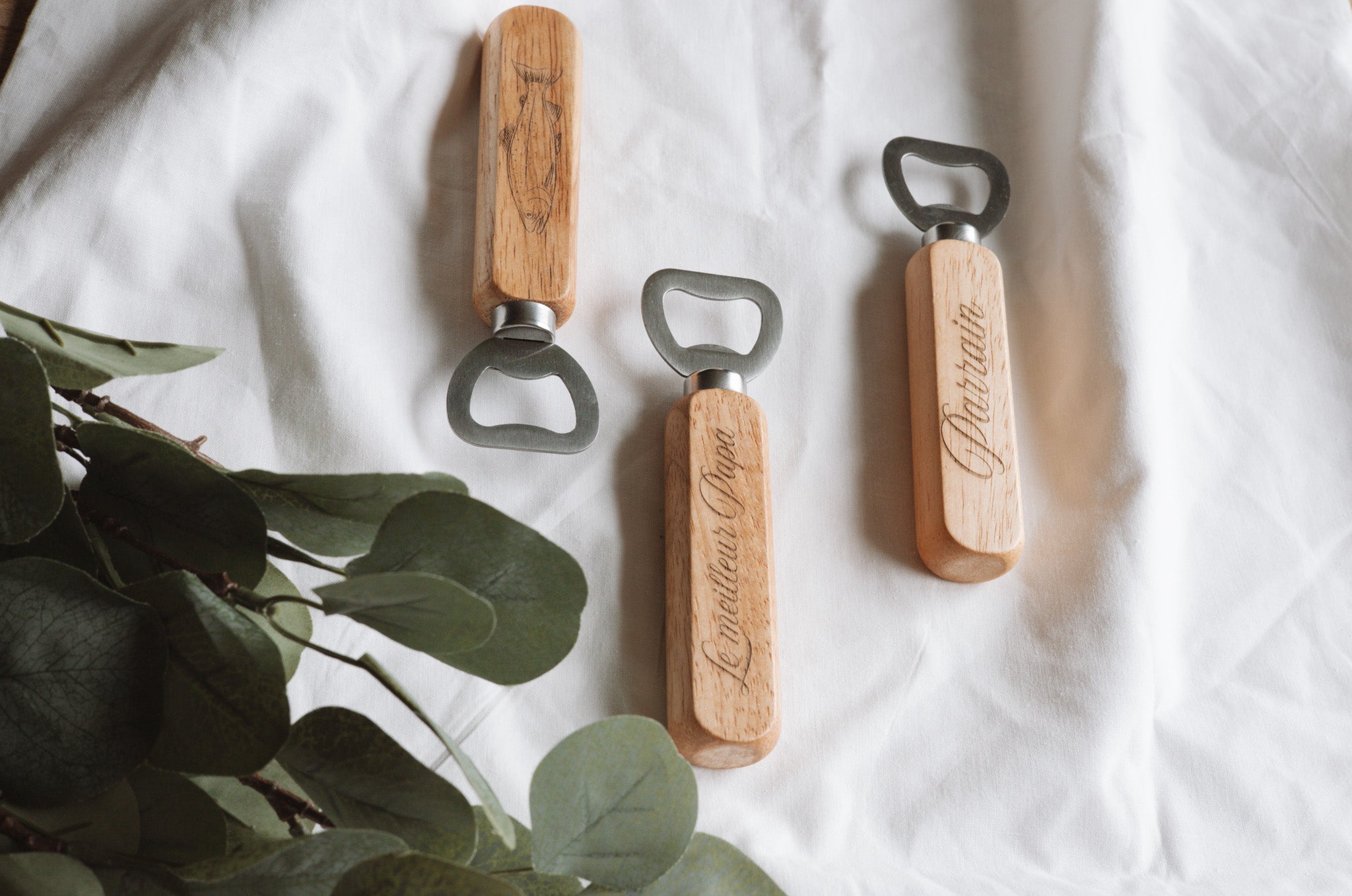 Ouvre bouteille bois personnalisé gravé cadeau papa parrain pêche homme d'honneur souvenir unique