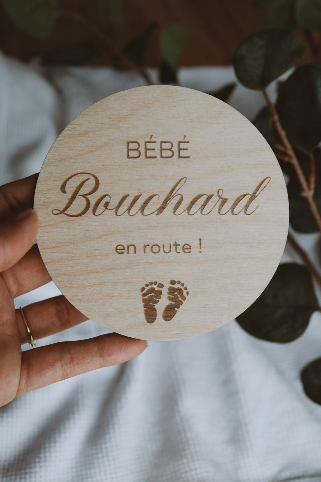 Bébé en route , Pastille de bois personnalisé,  Annonce de grossesse