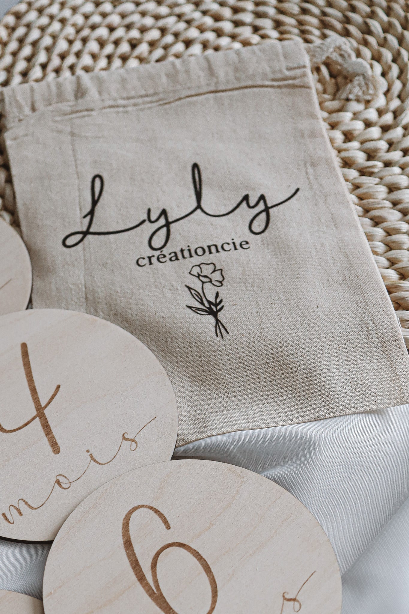 Pastille mensuelle, pastille de mois , pastille de bois 1 à 12 mois