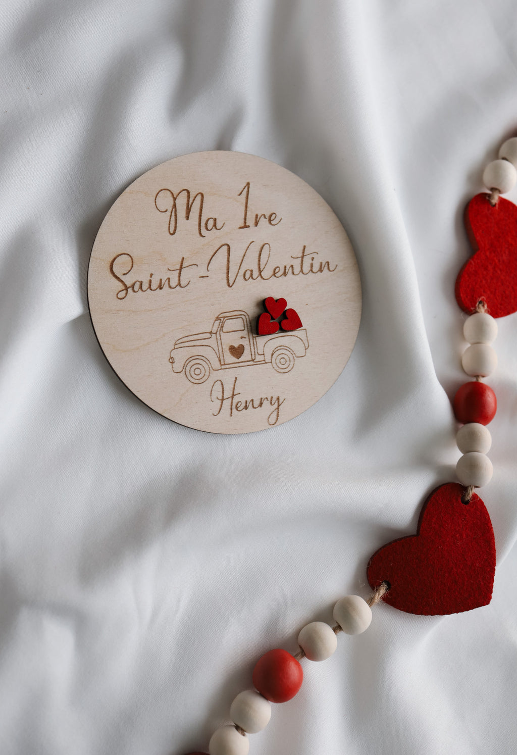 Ma 1re Saint-Valentin pastille de bois - camion, décoré de petits coeurs